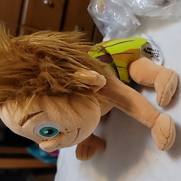 Disney Store Plush Croods Caveman Kid Baby Stuffed Toy Pixar 7" Crawling - Picture 8 of 8